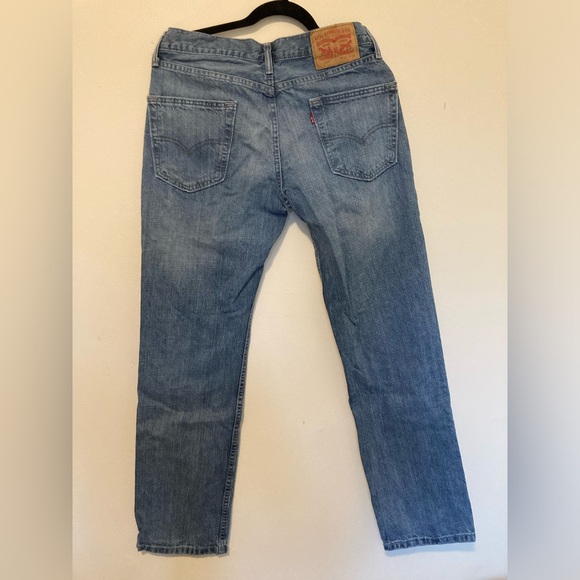 Levi’s 514 30x30 Medium Wash Excellent condition - Picture 2 of 4
